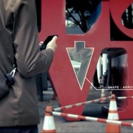 現実の街を奔走するリアル謎解きゲーム『ロケなぞ』が「ダイハード」みたい！指定の場所に行くと電話やメールが…