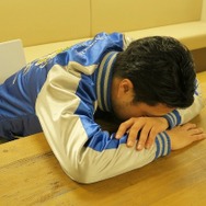 『カグラアラーム』と抱きまくらで禁断の起床体験