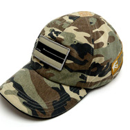 『アーマード・コア』「LINE ARK」モチーフのキャップが登場、迷彩柄でワッペンの付け外しが可能