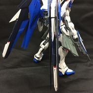 【日々気まぐレポ】第148回 Ver.2.0として再び舞い降りた剣!生まれ変わった「MG フリーダムガンダム」をレビュー