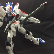 【日々気まぐレポ】第148回 Ver.2.0として再び舞い降りた剣!生まれ変わった「MG フリーダムガンダム」をレビュー