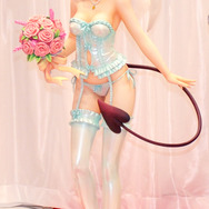 「To LOVEる」の「モモ」等身大フィギュアが限定10体で販売決定、価格は250万円