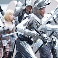 『クラッシュ・オブ・キングス』の新CM、出演するあの有名人を全て見つけられたら100万円！セクシー女戦士・御伽ねこむも参戦