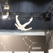 「聖闘士星矢30周年展」レポート 車田正美の原画や黄金聖衣12体が勢揃い