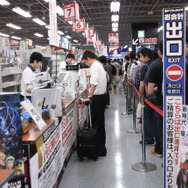 【レポート】「PSVR」ついに予約開始！秋原葉や池袋に行列、深夜のうちに終了する実店舗も