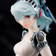 『P4U』悲劇の先行機「機体番号024」がフィギュアに！初の公式デザインとして立体化