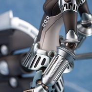 『P4U』悲劇の先行機「機体番号024」がフィギュアに！初の公式デザインとして立体化