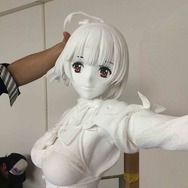 「甲鉄城のカバネリ」無名が等身大立像化 キャスト出演の完成記念イベントも