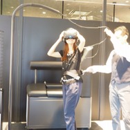 【レポート】『ガンダムVR』で感じた恐怖と興奮…ガンダムの手に乗り、ザクに襲われる