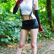 イタリア美女による『FF7』ティファのセクシーコスプレショット!