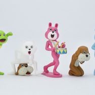 あのLINEスタンプ「目が笑ってない着ぐるみたち」がカプセルトイ化！全7種でBOX版も展開