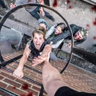 ゾンビがパルクールで追ってくる！スリル満点の1人称視点実写ムービー