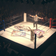 『シャドウバース』TVCMにゴールデンボンバーが“カード姿”で登場、プロレスや陸上で最強を競うが…!?