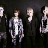 『シャドウバース』TVCMにゴールデンボンバーが“カード姿”で登場、プロレスや陸上で最強を競うが…!?