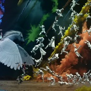 PS4新TVCM全国オンエア決定―山田孝之が剣を抜いて巨大な敵に立ち向かう！