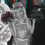 赤青メガネを用意せよ！TGS美人コンパニオンの魅力を懐かしの3Dでお届け