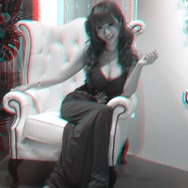 赤青メガネを用意せよ！TGS美人コンパニオンの魅力を懐かしの3Dでお届け