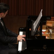 【レポート】『いけにえと雪のセツナ』ピアノリサイタル ― ストーリーを音楽で追体験する演出と美しいピアノの旋律に酔った夜