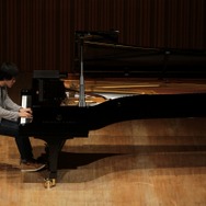 【レポート】『いけにえと雪のセツナ』ピアノリサイタル ― ストーリーを音楽で追体験する演出と美しいピアノの旋律に酔った夜