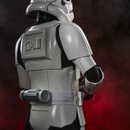 「スター・ウォーズ」ストームトルーパーの等身大スタチュー！150万円の超高級品