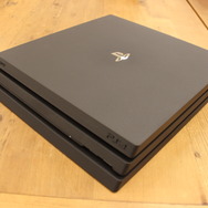 編集部に「PS4 Pro」が到着！開封フォトレポート＆既存PS4との比較をお届け