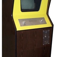 『スペースインベーダー』でアメリカを侵略した男・西角友宏、その軌跡は波乱万丈だった