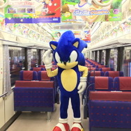 【レポート】音速で走りそう！？ソニック＆ぷよぷよデザインの「京急セガトレイン」を見てきた