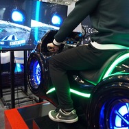 【G-STAR 2016】VRシューティングゲームを上下左右に動く大型筐体でプレイ、縦の動きに恐怖を感じる