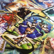 【レポート】大人に贈る新作ウエハース『ガーデスインエデン』は温度で絵柄が変化!温めるとエフェクトが消え、冷やすと紋様が浮かび上がる
