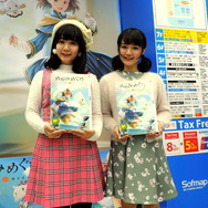【レポート】『めがみめぐり』発売記念イベントに伊藤彩沙＆尾崎由香が登場、ツクモのおみくじでミラクルを見せる！
