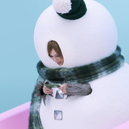 『シャドウバース』「ゴールデンボンバー」が出演する新CMが公開、雪だるまや鳥になってカードバトル!
