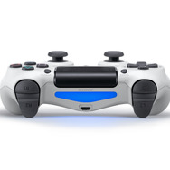 薄型PS4初のカラーバリエーション「グレイシャー・ホワイト」とDUALSHOCK4新色2種が発売決定！