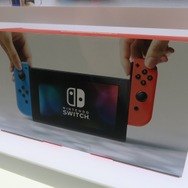 ニンテンドースイッチ本体・ジョイコン・周辺機器・パッケージをチェック！【フォトレポート】