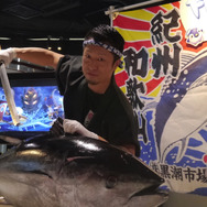 【レポート】『フィッシュアイランド 2』キックオフパーティーに行ったら突然マグロ解体ショーが始まった