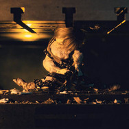 破壊された“200体の人形”が伝える『ニーア オートマタ』の世界観とは…ヨコオタロウ氏原案のMVをお披露目