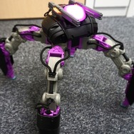 【レポート】現実世界で戦うARロボット「メカモン」登場 ― カスタマイズや対戦も可能で、大会もサポート予定