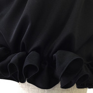 見えそうで絶対見えない！ 「フリルミニペチコート」がパンツを華麗にしっかりガード