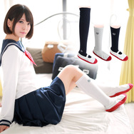 セーラー服型パジャマ「セラコレ」＆上履き風靴下＆カバン風クッションのセットが登場！これで完璧JK気分に