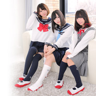 セーラー服型パジャマ「セラコレ」＆上履き風靴下＆カバン風クッションのセットが登場！これで完璧JK気分に