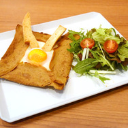 『明神カフェ』コラボ作品第1弾が「劇場版ソードアート・オンライン」に決定!描き下ろしのキリトやアスナのイラストが公開