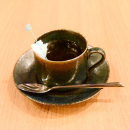 『明神カフェ』コラボ作品第1弾が「劇場版ソードアート・オンライン」に決定!描き下ろしのキリトやアスナのイラストが公開