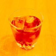 『明神カフェ』コラボ作品第1弾が「劇場版ソードアート・オンライン」に決定!描き下ろしのキリトやアスナのイラストが公開