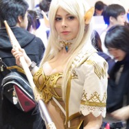 【超会議2017】会場を飾った美人コンパニオンさんを紹介！写真200枚