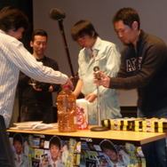 『ゲームセンターCX2』発売記念！「課長の約束手形ツアー2009」の様子を見てきました