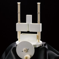 固すぎると有名な「あずきバー」をかき氷にできるマシンが登場！開発には相当の苦労が…