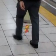 MRデバイス「HoloLens」で現実に飛び出した2Dマリオがすごい…！