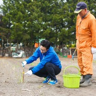 【特集】『エグリア』の精霊を喚び出すために北海道で朝採れアスパラを収穫してきた