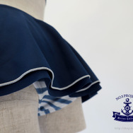 チラリズム溢れる「セーラー服×縞パン」な水着が眩しすぎ! 揺れるフレアスカートに視線釘付け