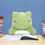 仕事の疲れも肩代わり!? 『ポケモン』“みがわりにんぎょう”がキュートな「ぬいぐるみ型PCクッション」に