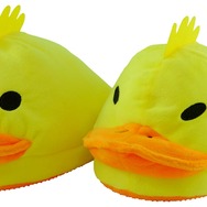 劇場版「ガルパン」知波単学園のアヒルのスリッパが登場―「ワンフェス」で先行販売も！